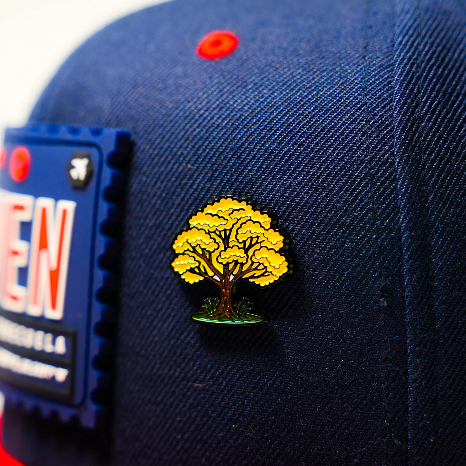 Araguaney Pin - Image 3