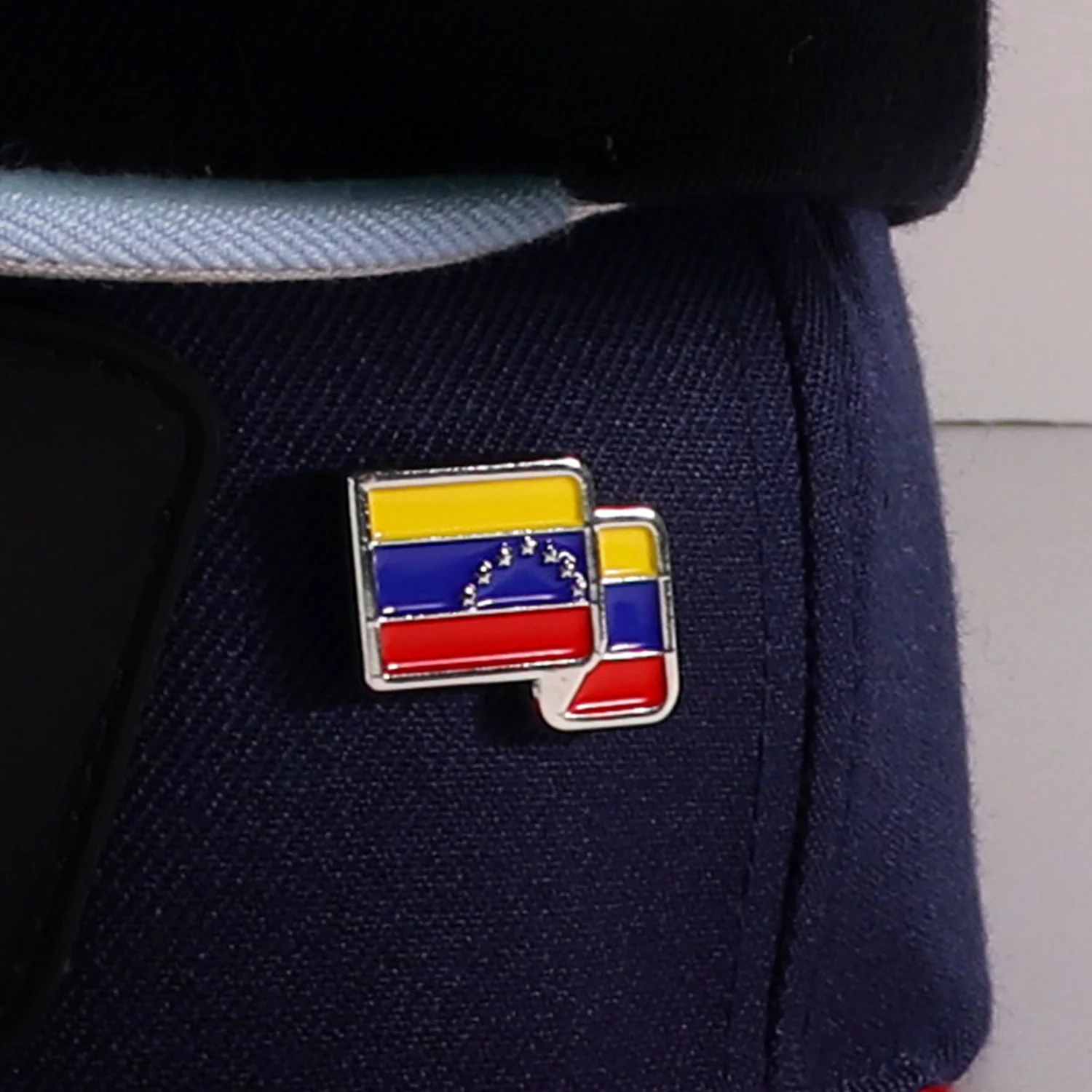 VZLA Bandera de Venezuela II Pin - Image 2