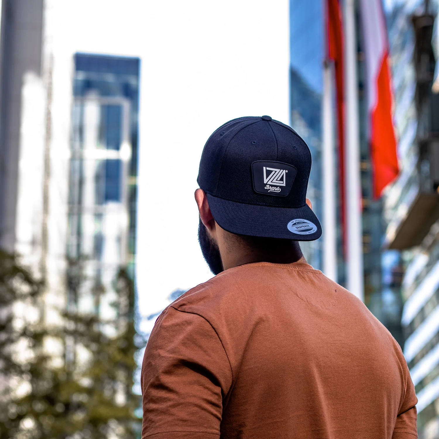 VZLA DARK Flat Snapback - Image 4