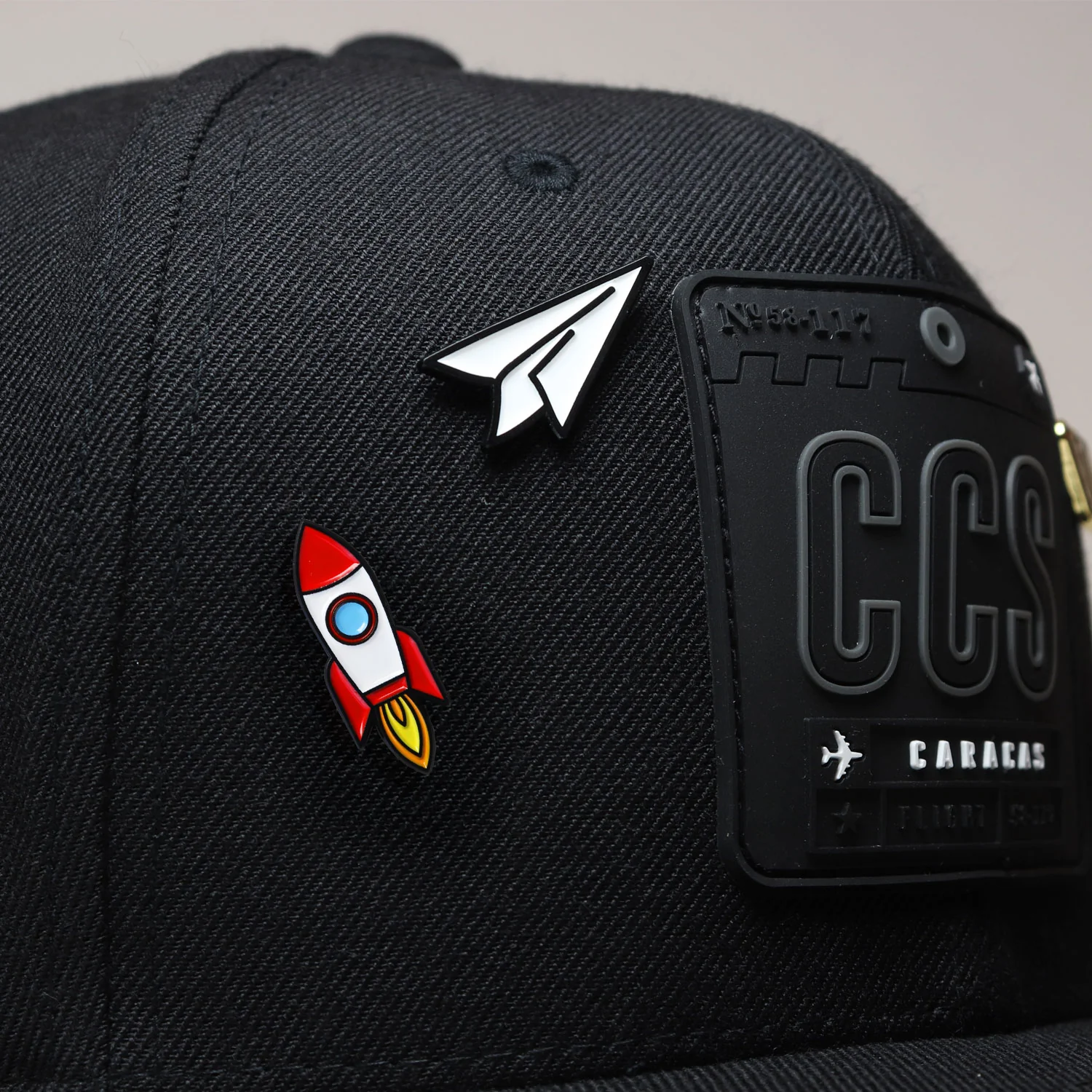 VZLA Rocket Pin - Image 2